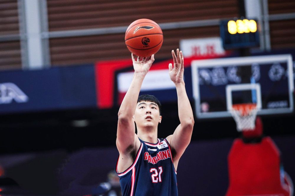 ”导演李太阁也补充道：“影片通过丁义峰的探案视角，一点点揭开了金喜妹和马双喜之间忧伤又动人的故事，像剥洋葱一样剥开金喜妹、马双喜、毛卫卫之间的秘密和最真实的一面